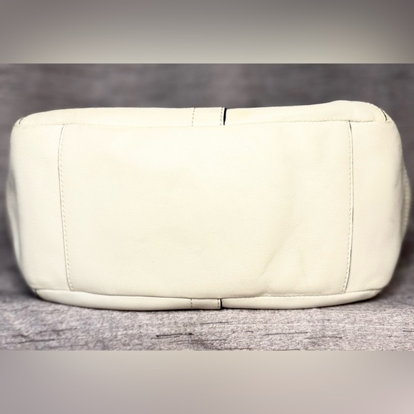 Coach Y2K Ergo White Leather XL Tote Bag w/ Legacy Stripe Interior & Hang Tag - Picture 5 of 8